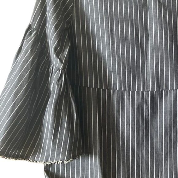 Dolan Left Coast Collection Grey and White Blouse Size Small 📦 - Picture 3 of 8